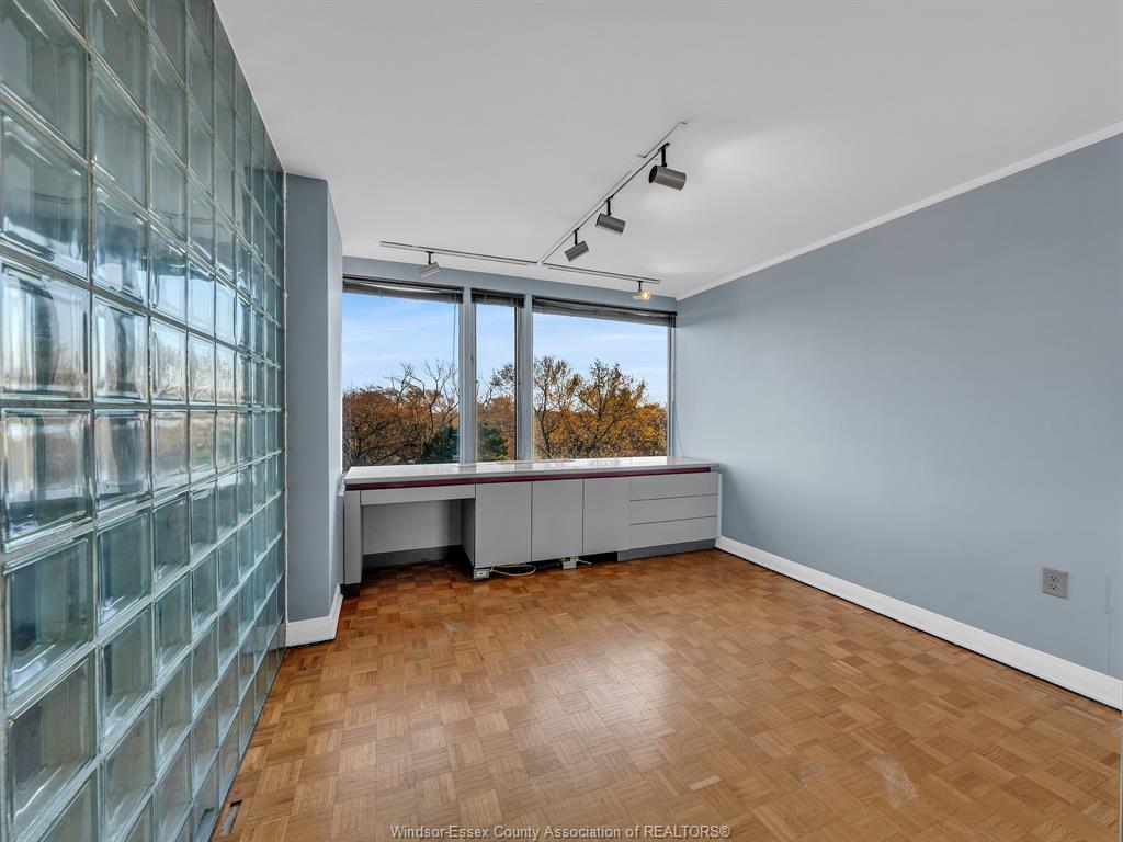 602-2144 Pelissier, Windsor, ON