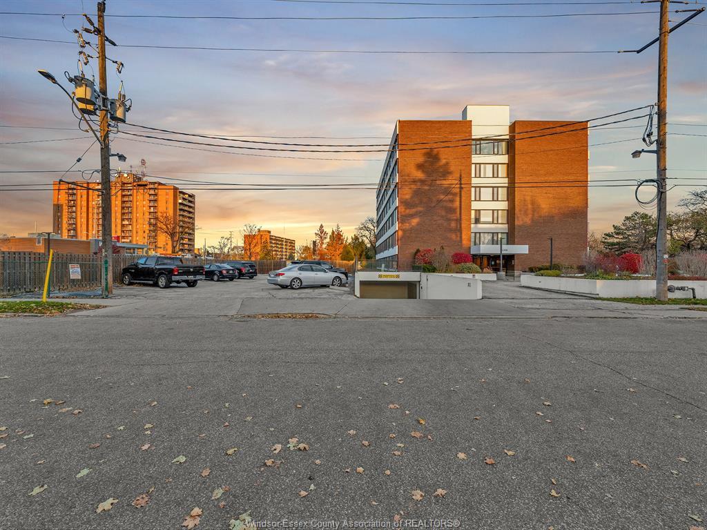 602-2144 Pelissier, Windsor, ON