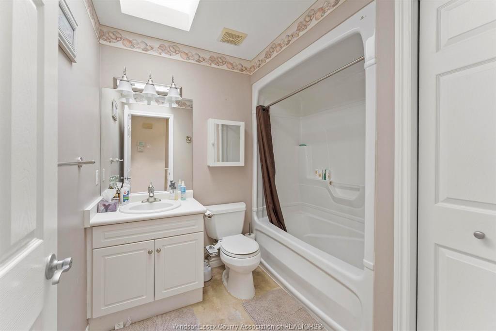 853 Southwood Drive, Lakeshore, ON