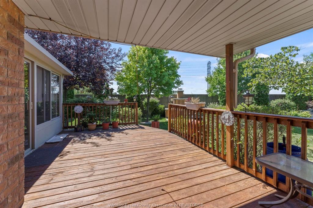 853 Southwood Drive, Lakeshore, ON