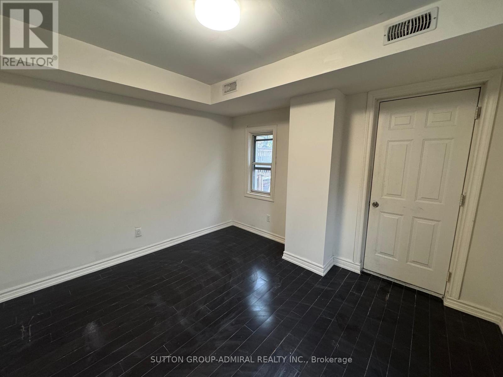 1 - 180 Carlton Street, Toronto, ON