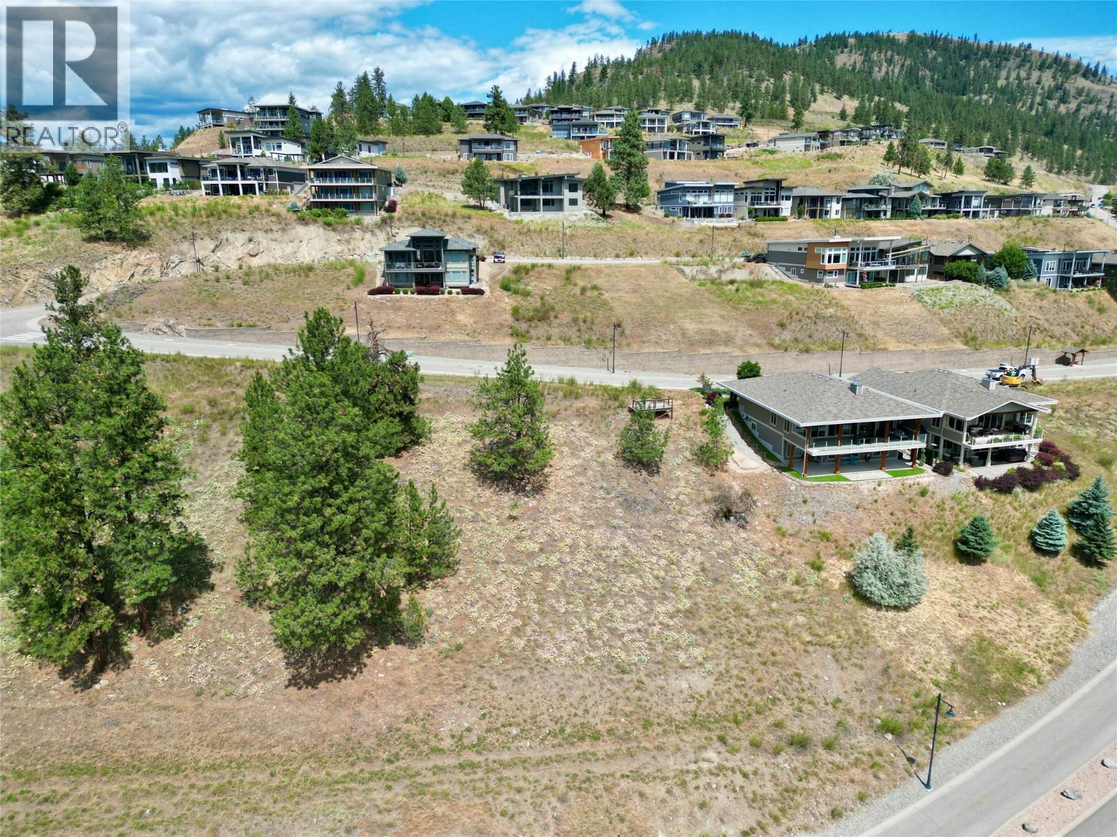 8816 Stonington Road, Vernon, BC