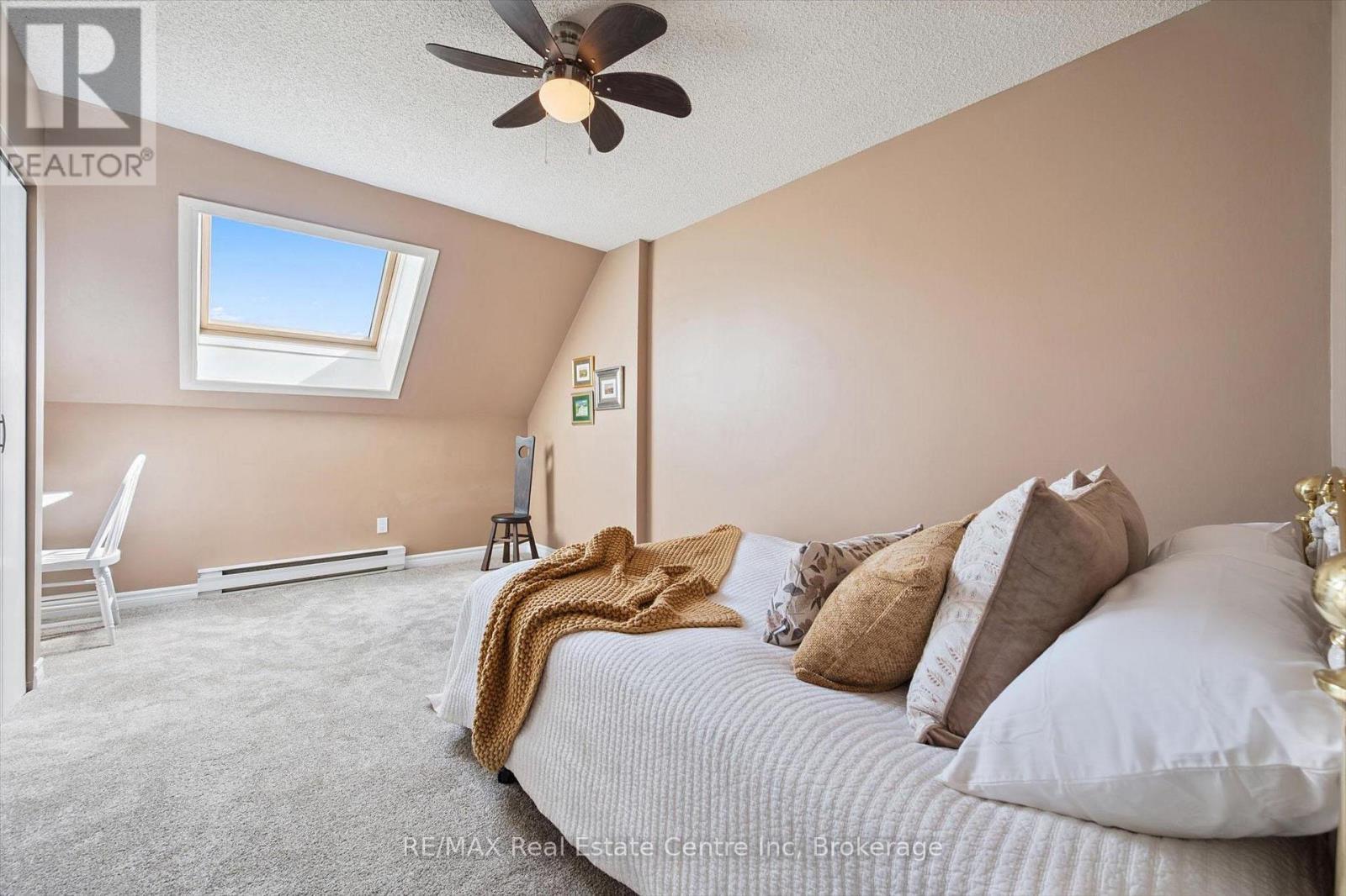 204 - 200 Woolwich Street, Guelph (Downtown), ON - Indoor Photo Showing Bedroom