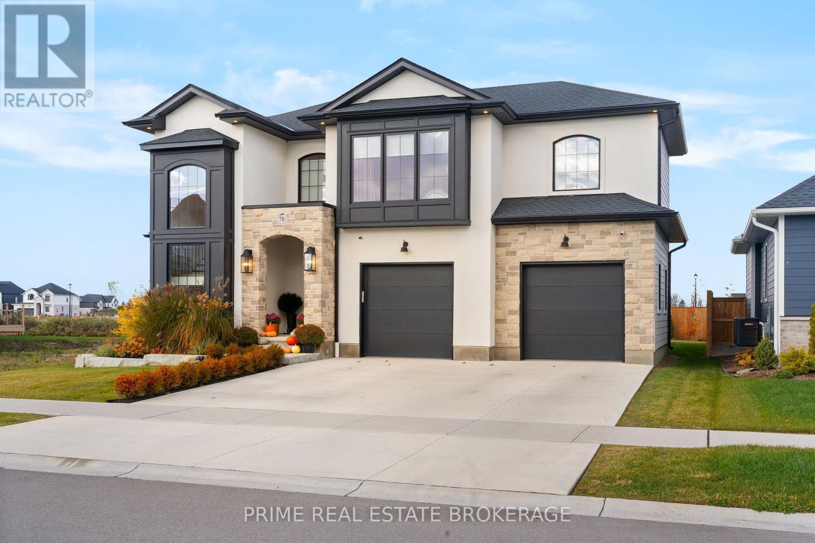 78 Optimist Drive, Southwold, ON - Outdoor With Facade