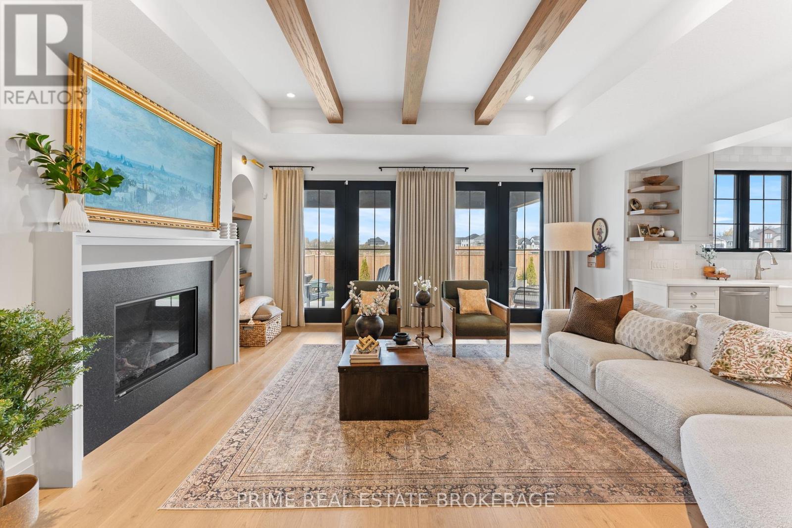 78 Optimist Drive, Southwold, ON - Indoor Photo Showing Living Room With Fireplace