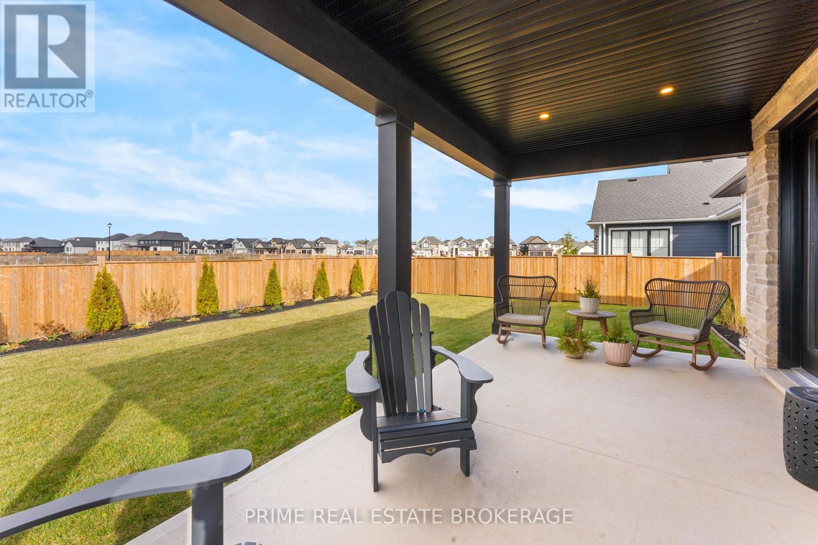 78 Optimist Drive, Southwold, ON - Outdoor With Deck Patio Veranda