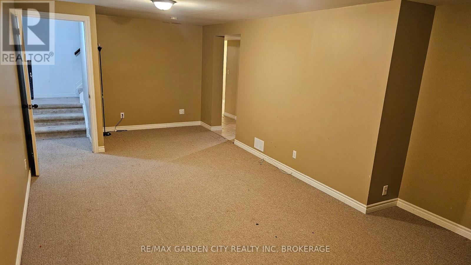 244 Autumn Crescent, Welland (West Welland), ON - Indoor Photo Showing Other Room