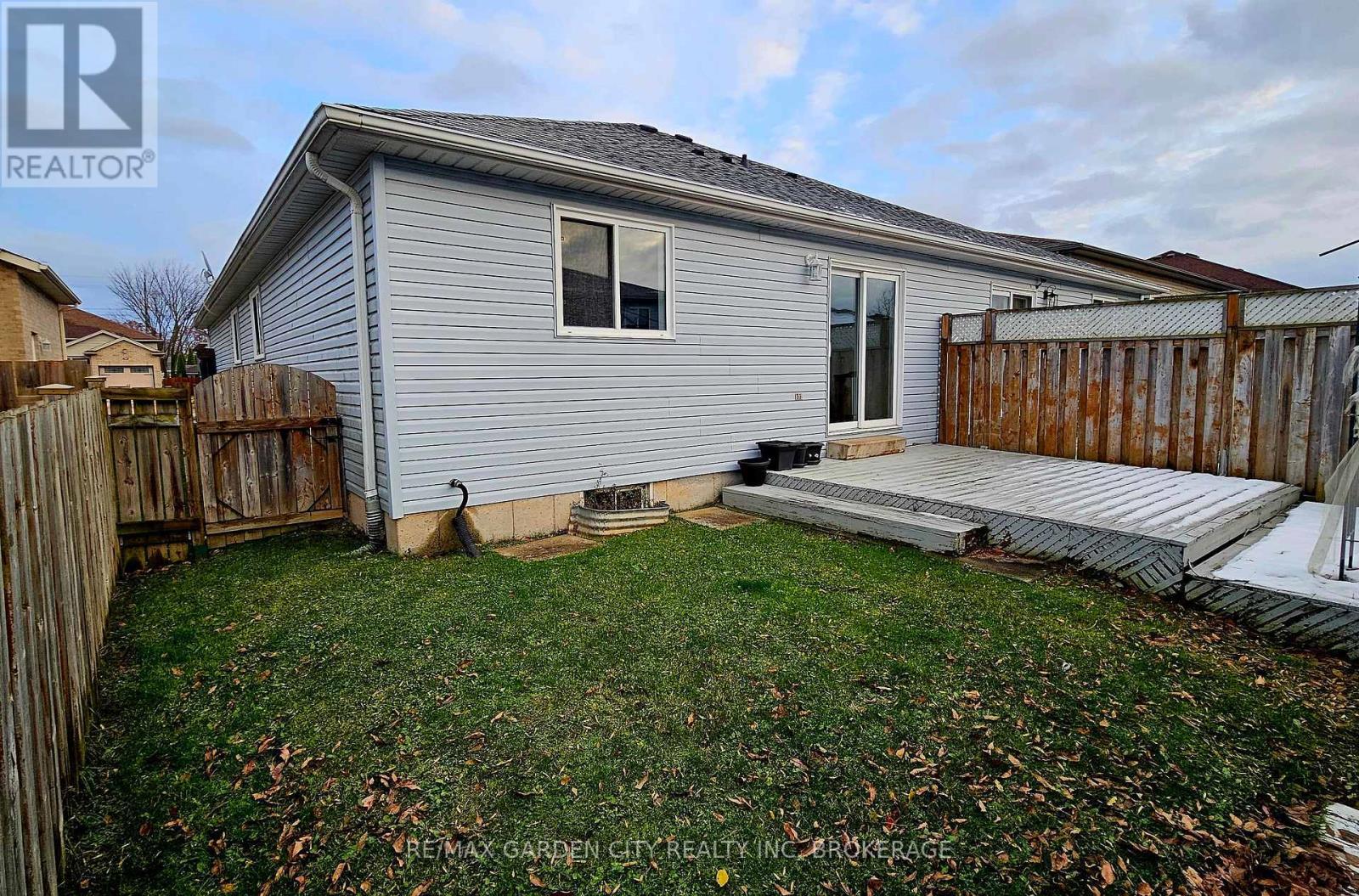 244 Autumn Crescent, Welland (West Welland), ON - Outdoor With Exterior