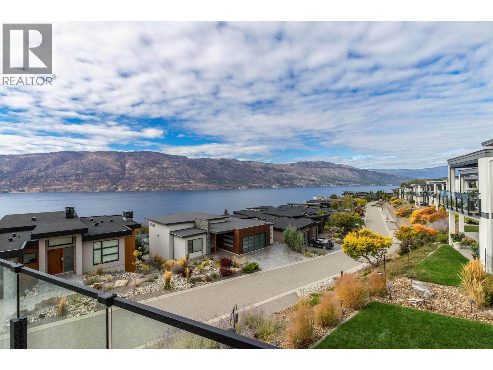 1768 Slateview Crescent, Lake Country, BC - Outdoor With Body Of Water With View
