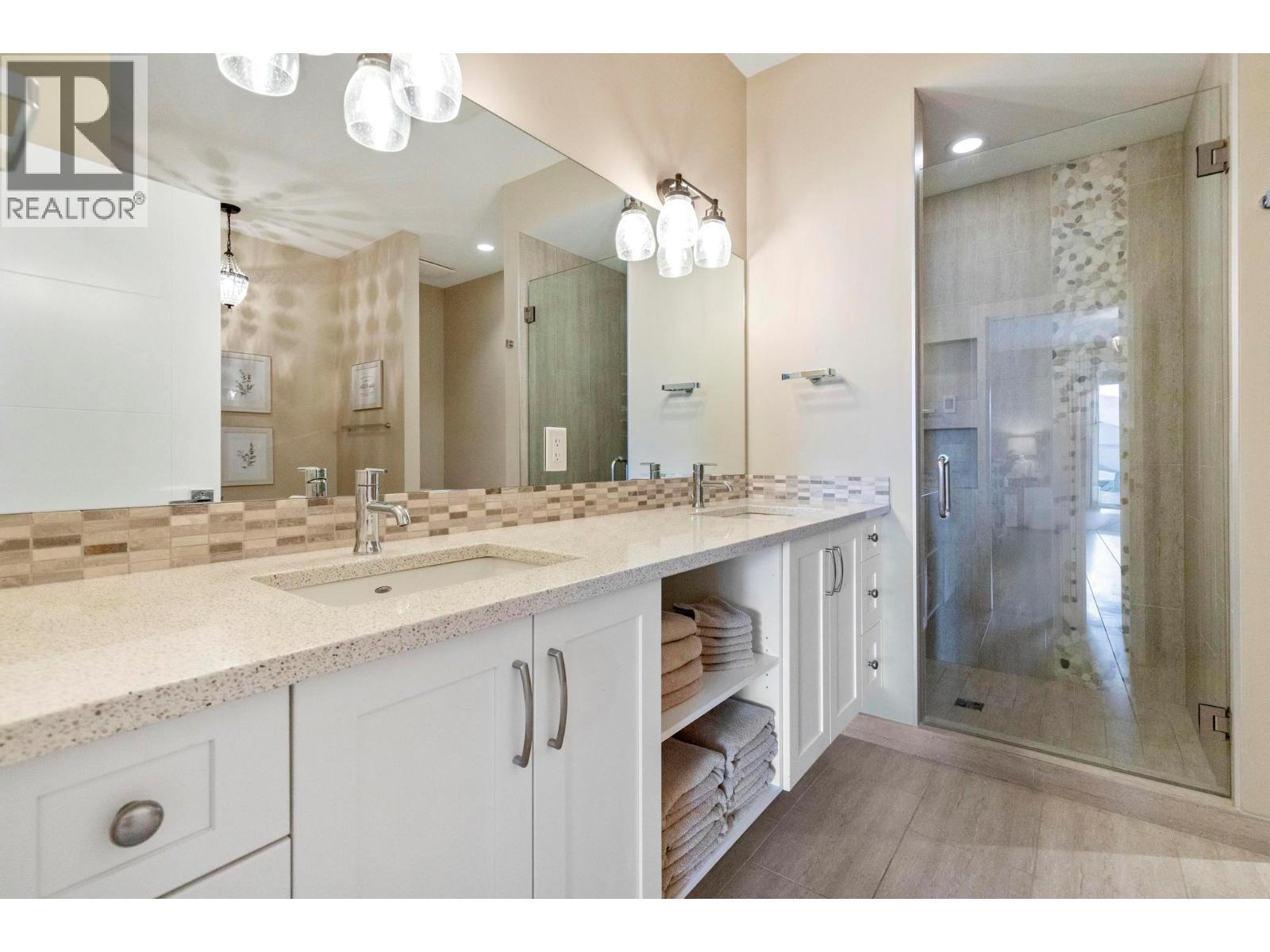 1768 Slateview Crescent, Lake Country, BC - Indoor Photo Showing Bathroom