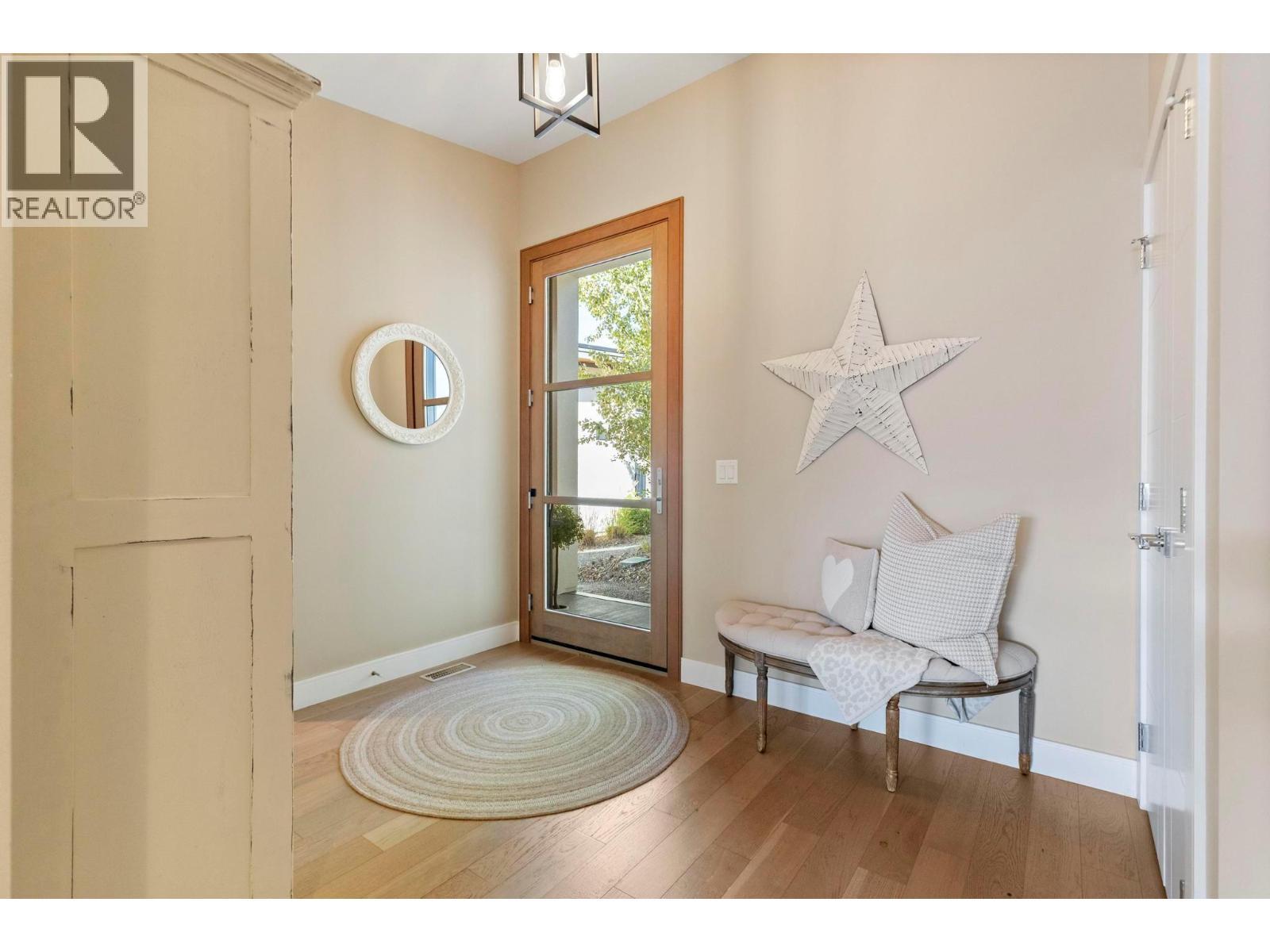 1768 Slateview Crescent, Lake Country, BC - Indoor Photo Showing Other Room