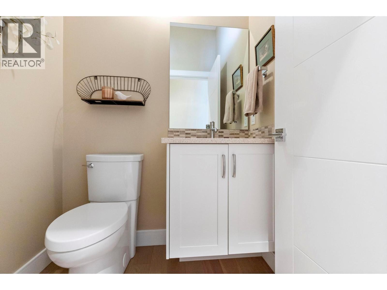 1768 Slateview Crescent, Lake Country, BC - Indoor Photo Showing Bathroom