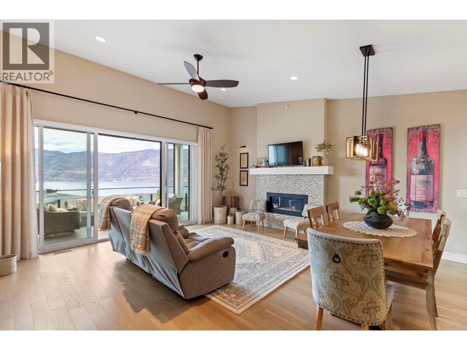 1768 Slateview Crescent, Lake Country, BC - Indoor Photo Showing Other Room With Fireplace