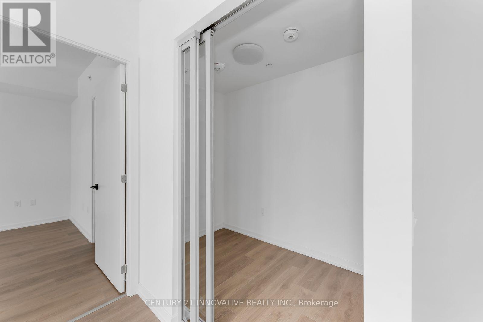 2806 - 1285 Dupont Street, Toronto, ON - Indoor Photo Showing Other Room