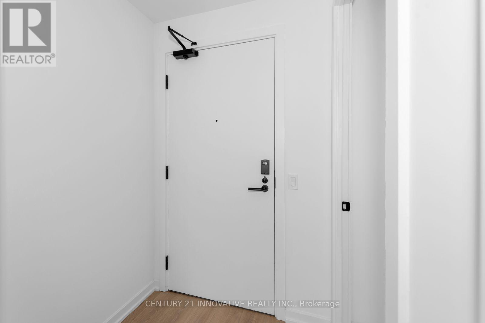 2806 - 1285 Dupont Street, Toronto, ON - Indoor Photo Showing Other Room