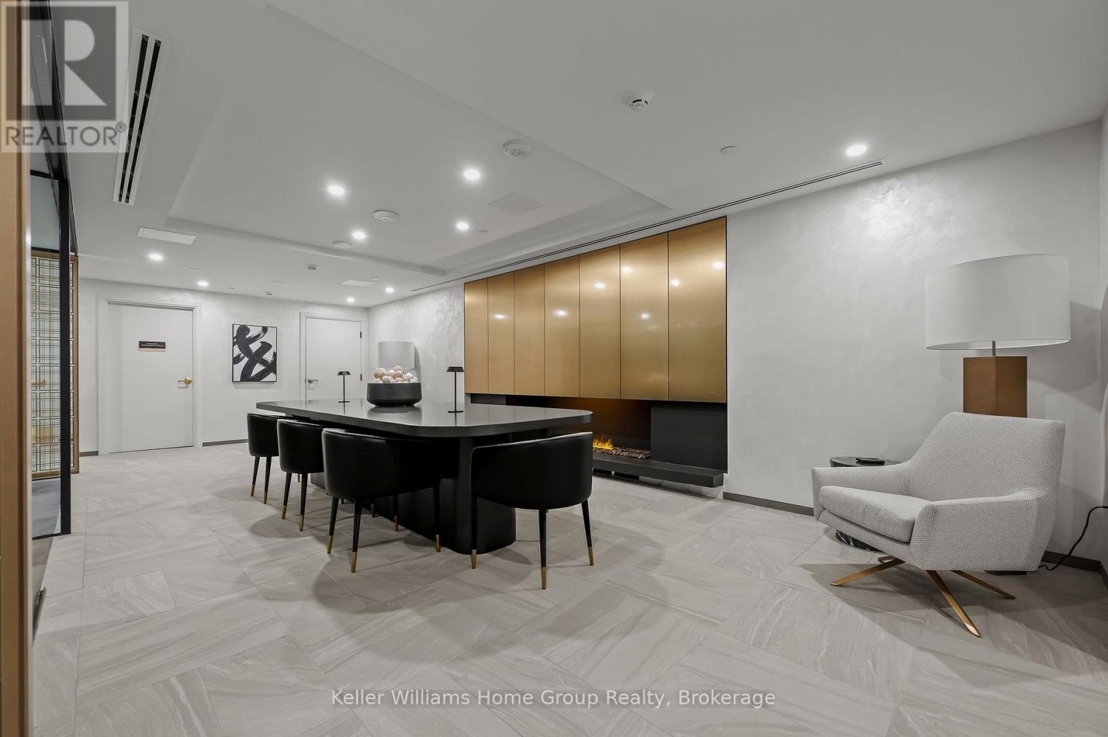 714 - 93 Arthur Street, Guelph (St. Patrick'S Ward), ON - Indoor