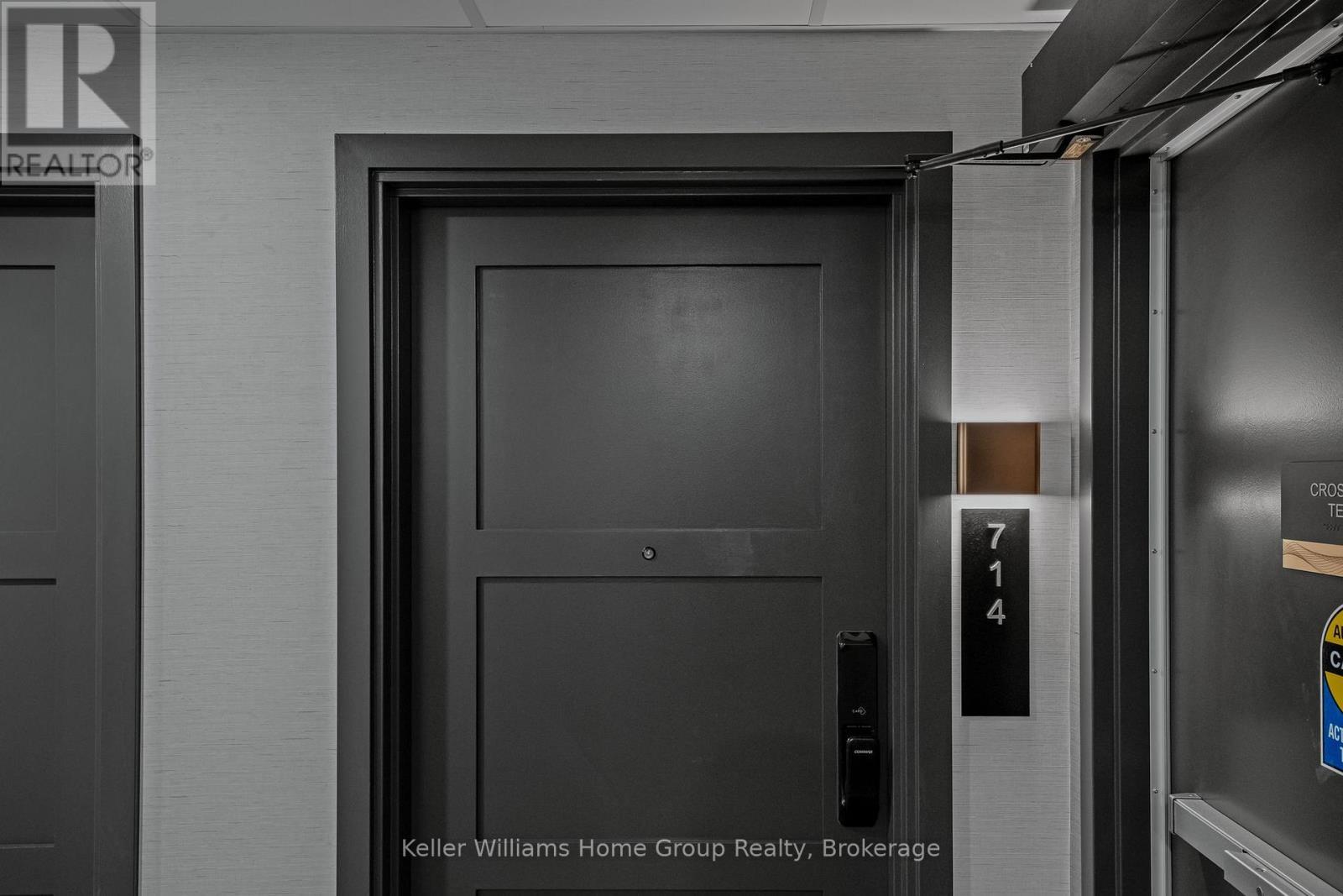 714 - 93 Arthur Street, Guelph (St. Patrick'S Ward), ON - Photo Showing Other Room