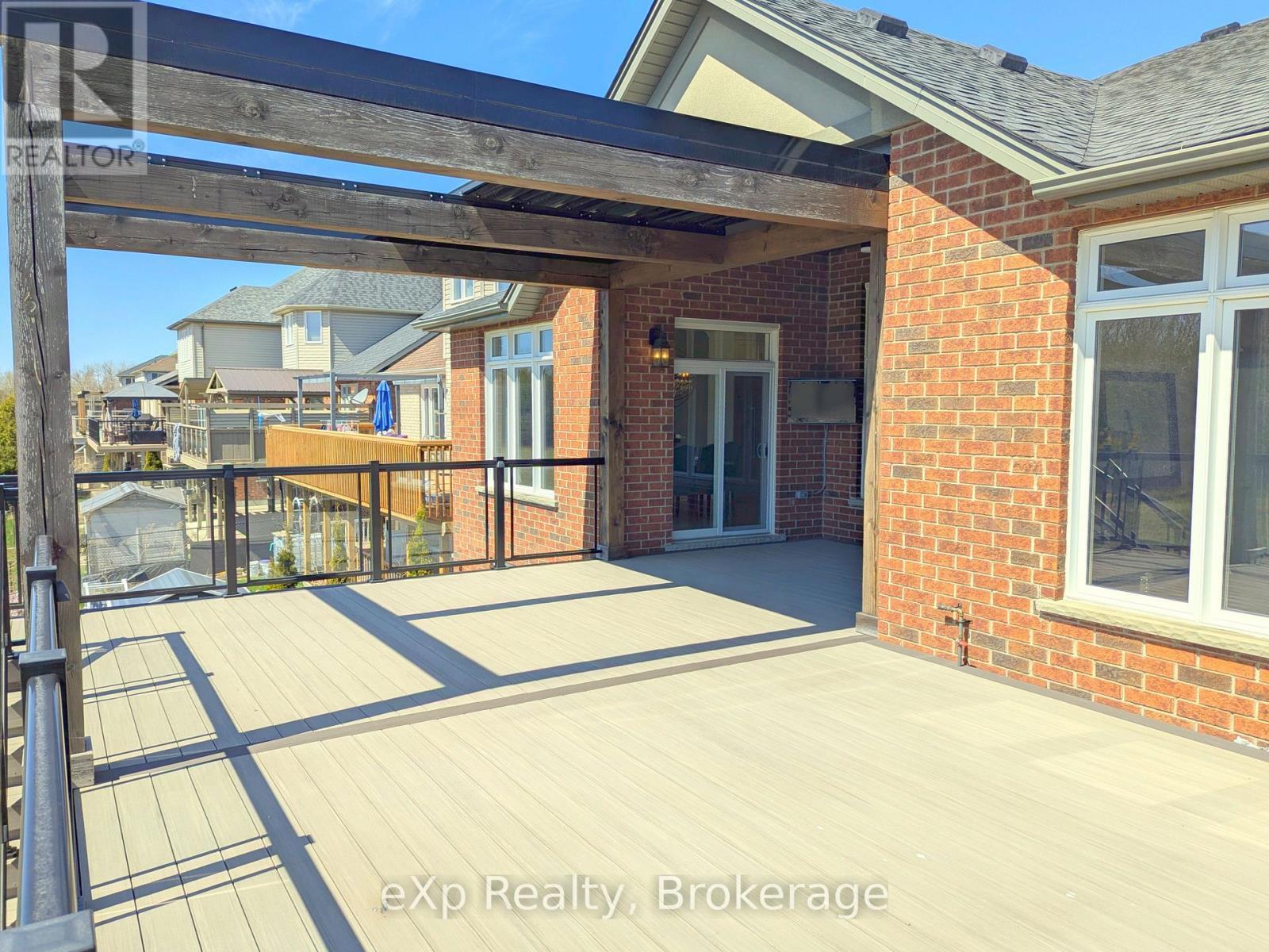93 Vaughan Street, Guelph (Clairfields/Hanlon Business Park), ON - Outdoor