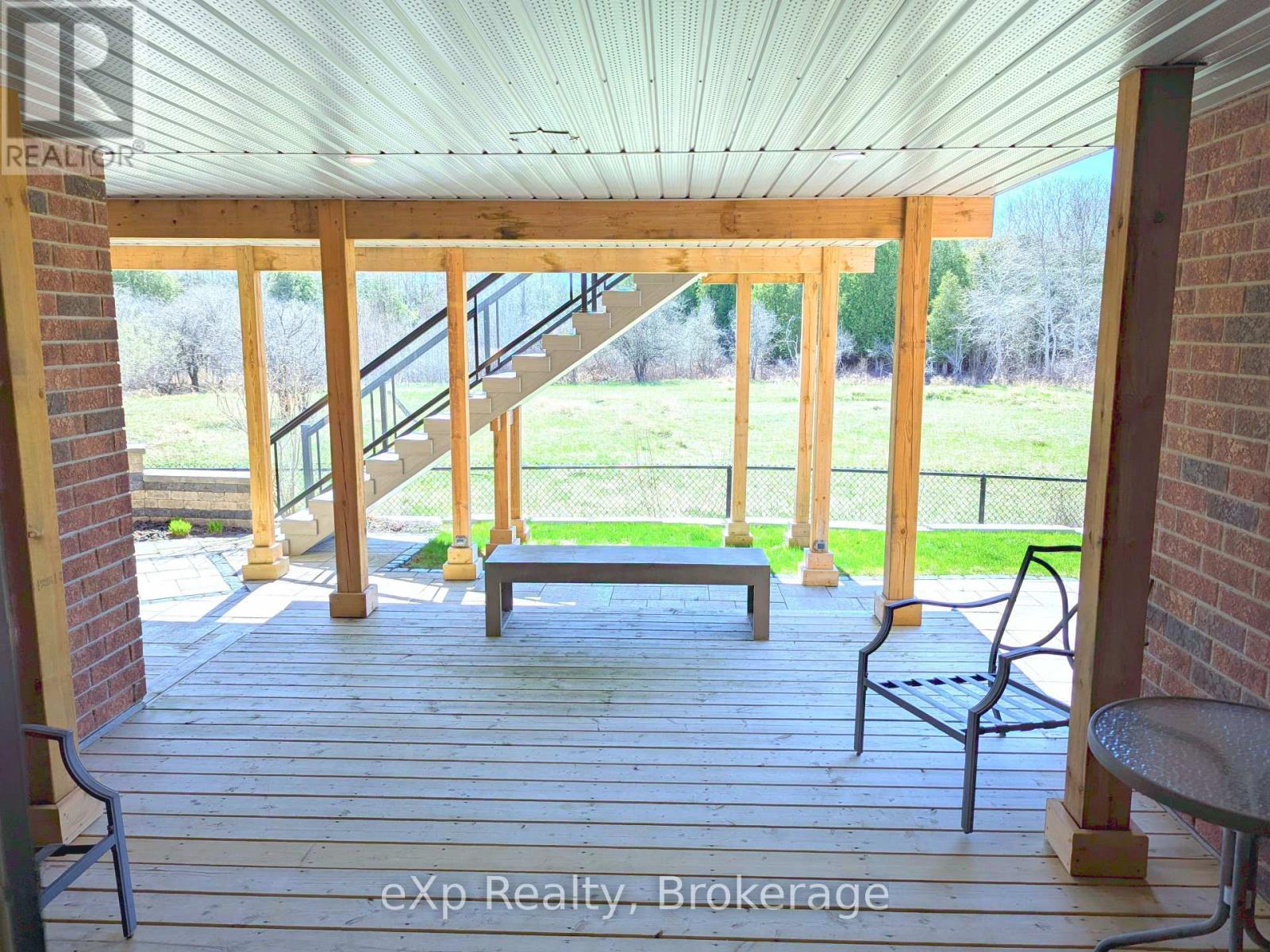 93 Vaughan Street, Guelph (Clairfields/Hanlon Business Park), ON - With Deck Patio Veranda With Exterior