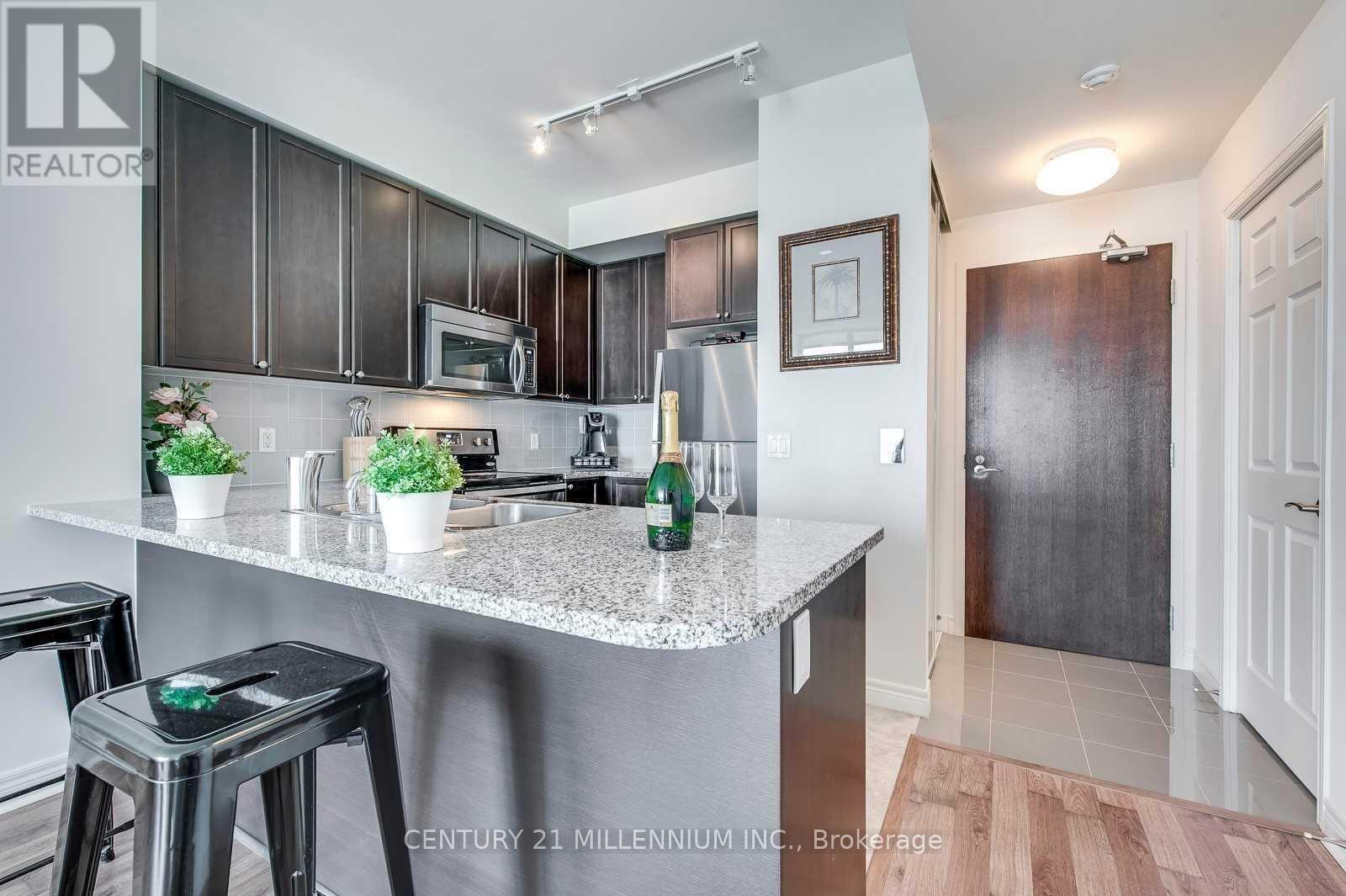 1602 - 339 Rathburn Road W, Mississauga, ON - Indoor Photo Showing Kitchen With Stainless Steel Kitchen With Upgraded Kitchen