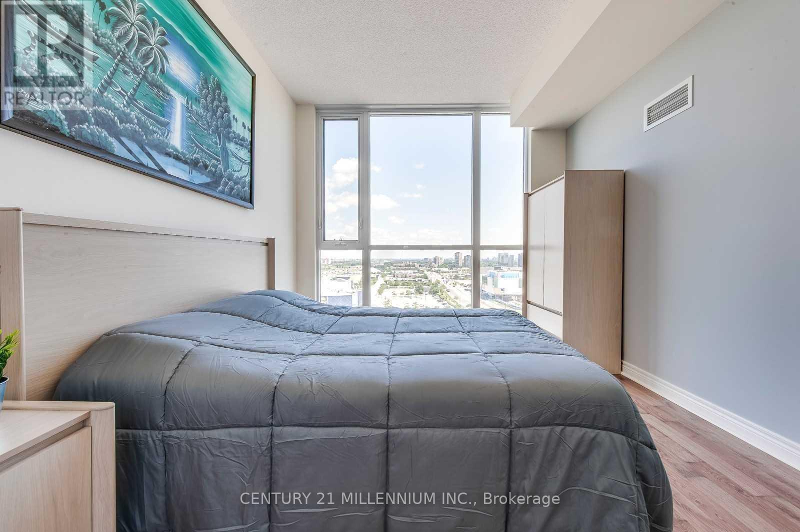 1602 - 339 Rathburn Road W, Mississauga, ON - Indoor Photo Showing Bedroom