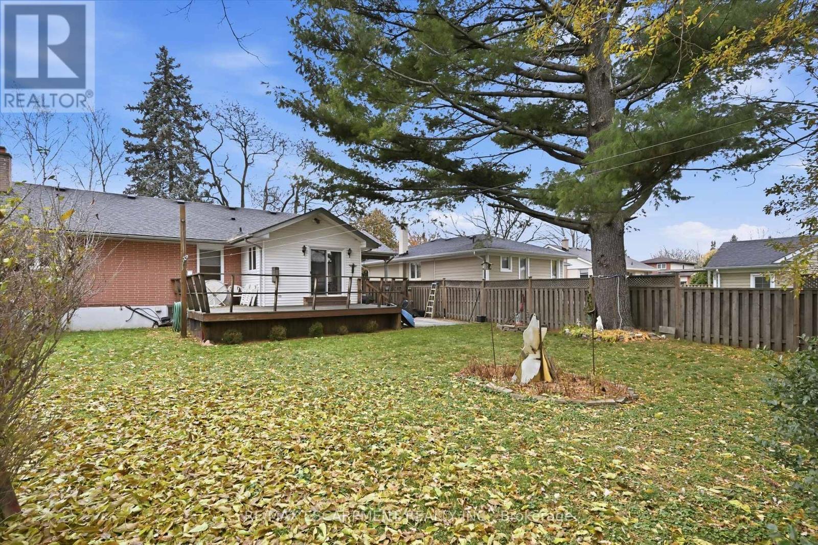 237 Mohawk Road, Oakville, ON - Outdoor With Deck Patio Veranda With Backyard