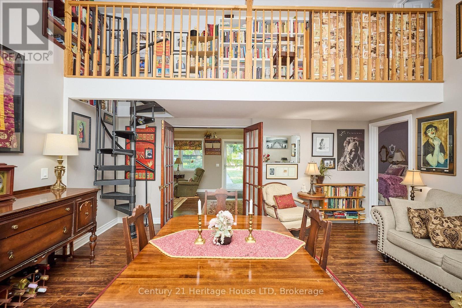 Dining/Living Room with galley & spiral stair case - 662 Lakeshore Road, Fort Erie (Lakeshore), ON - Indoor