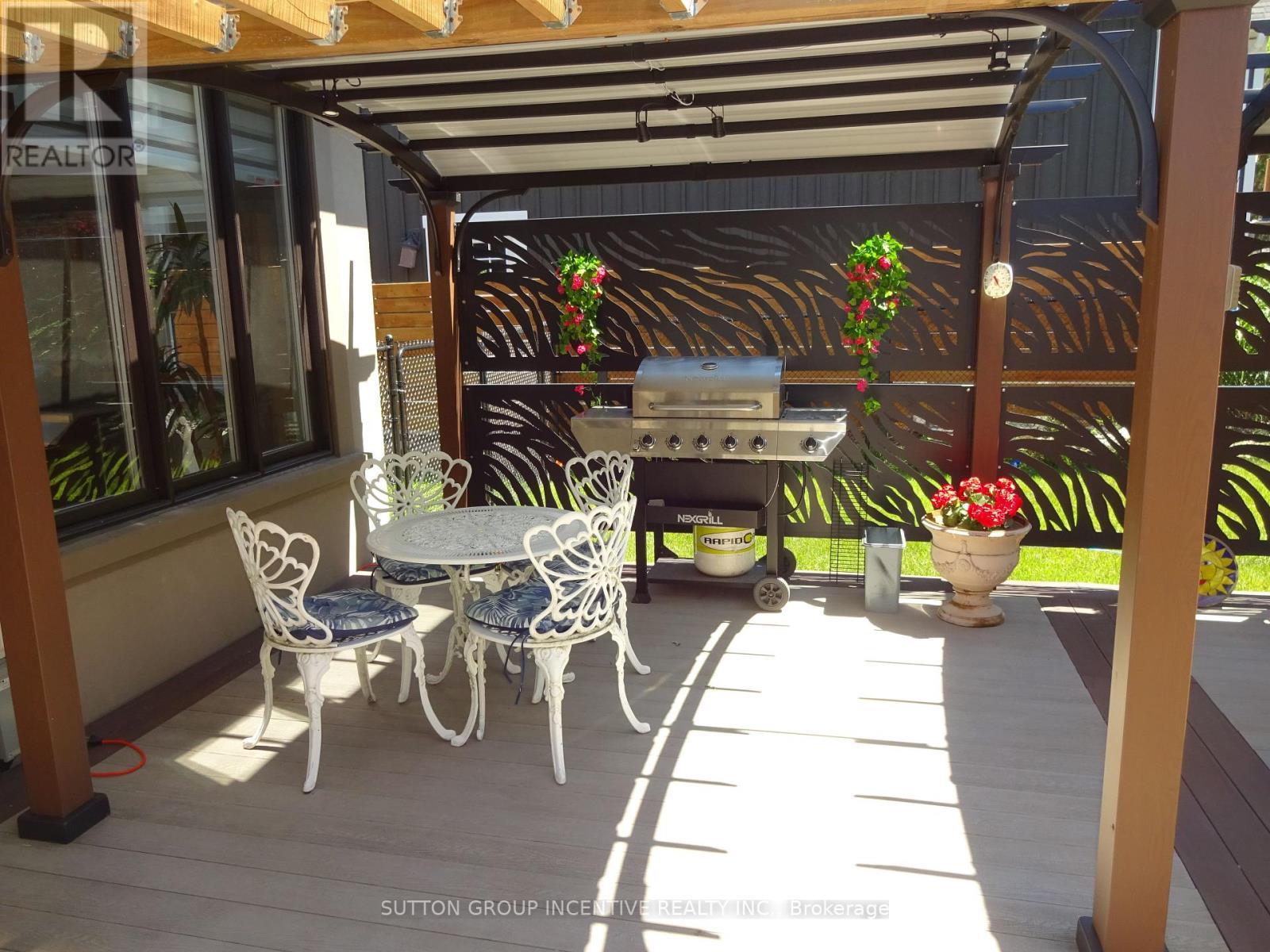 4 Snowshoe Trail, Barrie, ON -