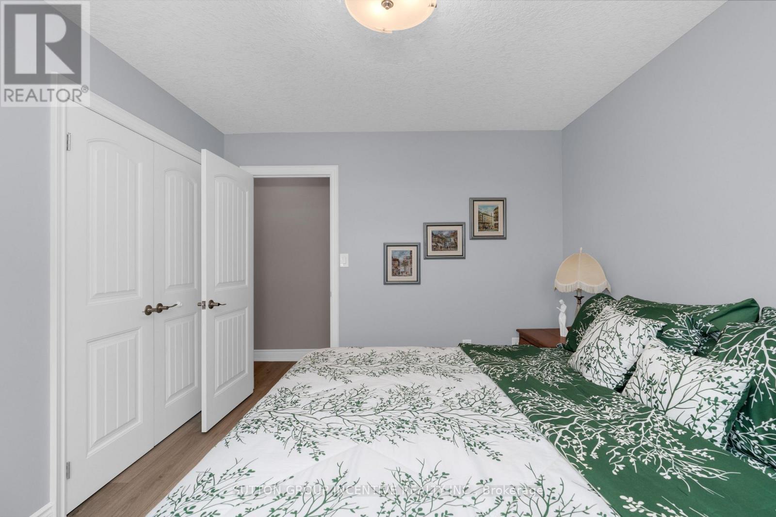 4 Snowshoe Trail, Barrie, ON - Indoor Photo Showing Bedroom