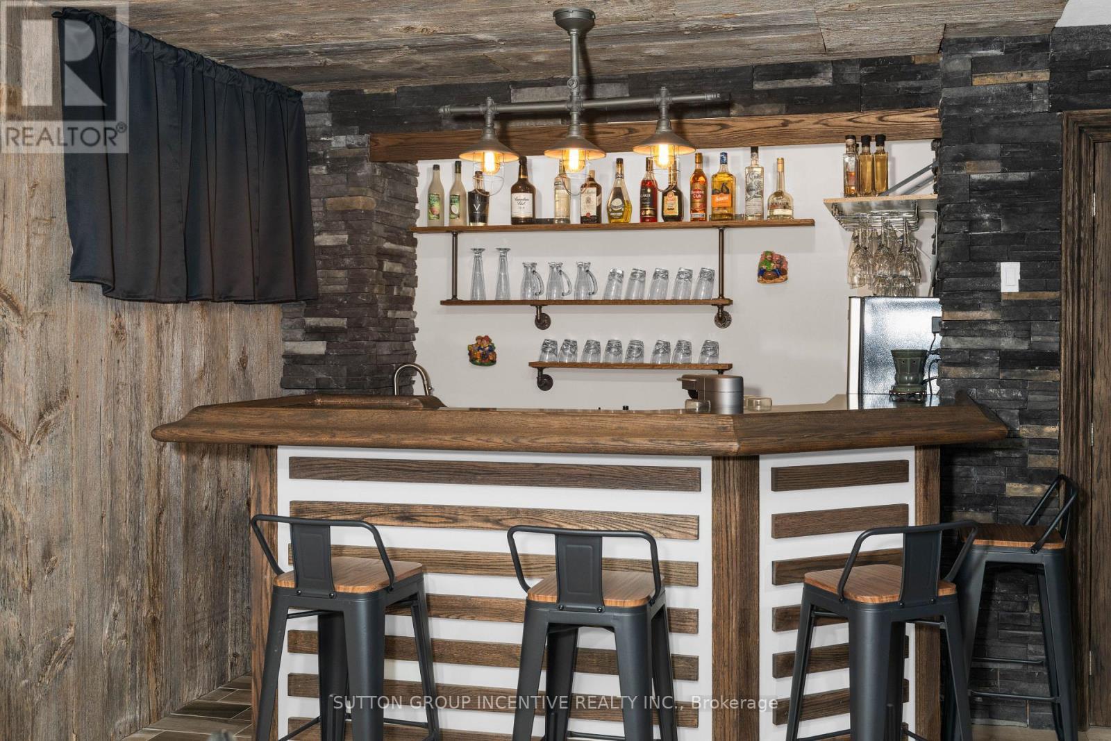 4 Snowshoe Trail, Barrie, ON - Indoor Photo Showing Other Room