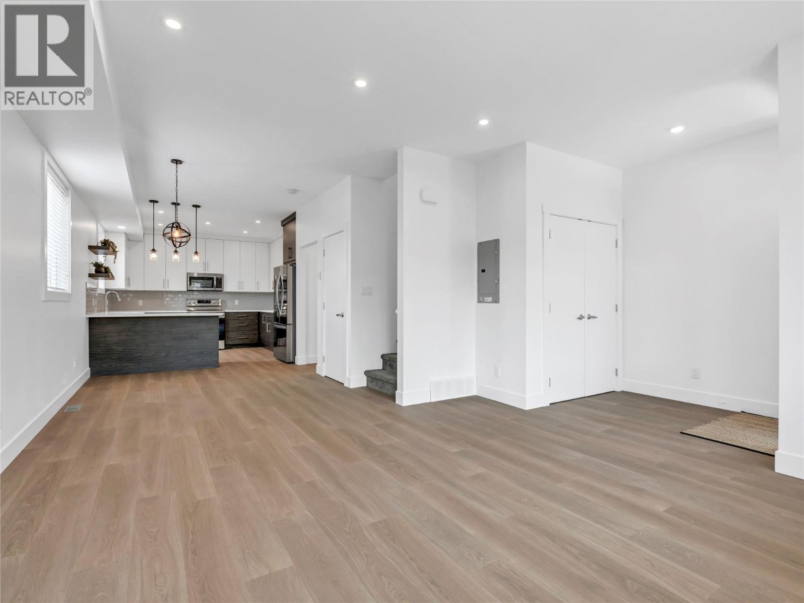 453 Maurice Street Unit# 102, Penticton, BC - Indoor Photo Showing Other Room