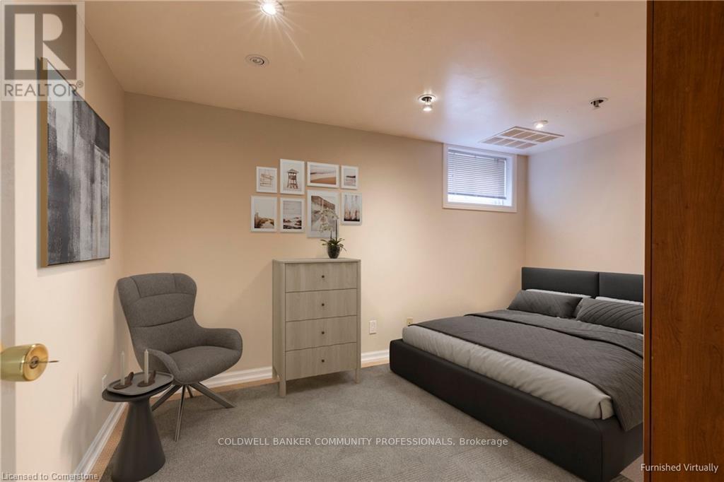 18 Masterson Drive, St. Catharines, ON - Indoor Photo Showing Bedroom