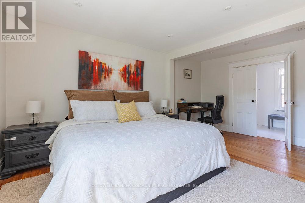 65 Banff Street, Haldimand, ON - Indoor Photo Showing Bedroom