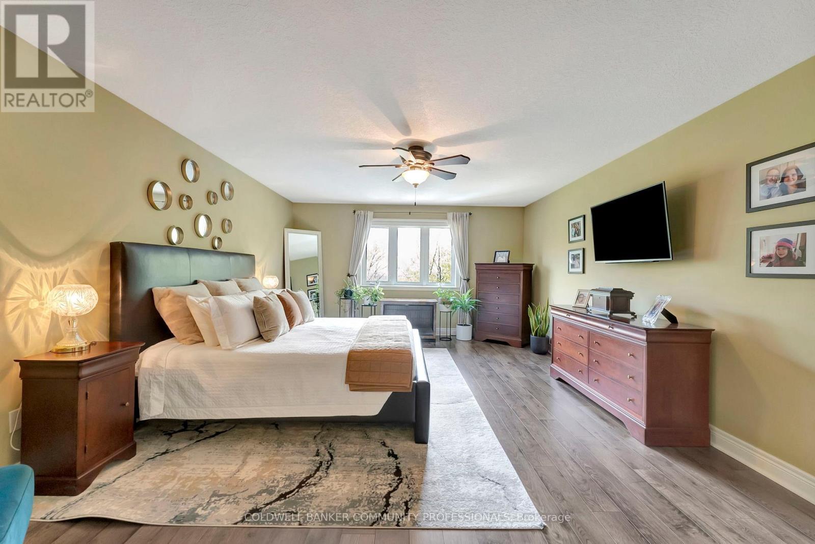 46 Orr Crescent, Hamilton, ON - Indoor Photo Showing Bedroom