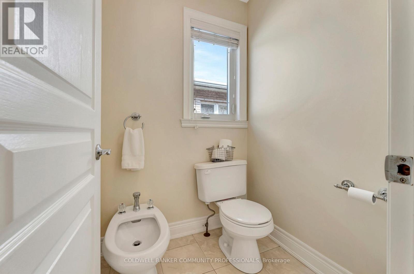 46 Orr Crescent, Hamilton, ON - Indoor Photo Showing Bathroom