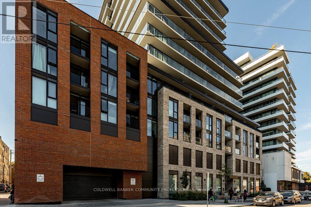 727 - 1 Jarvis Street, Hamilton, ON - Outdoor With Facade