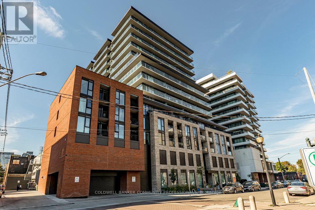 727 - 1 Jarvis Street, Hamilton, ON - Outdoor With Facade