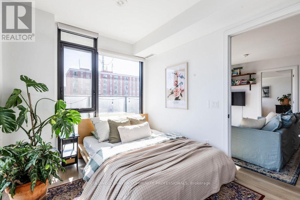 727 - 1 Jarvis Street, Hamilton, ON - Indoor Photo Showing Bedroom