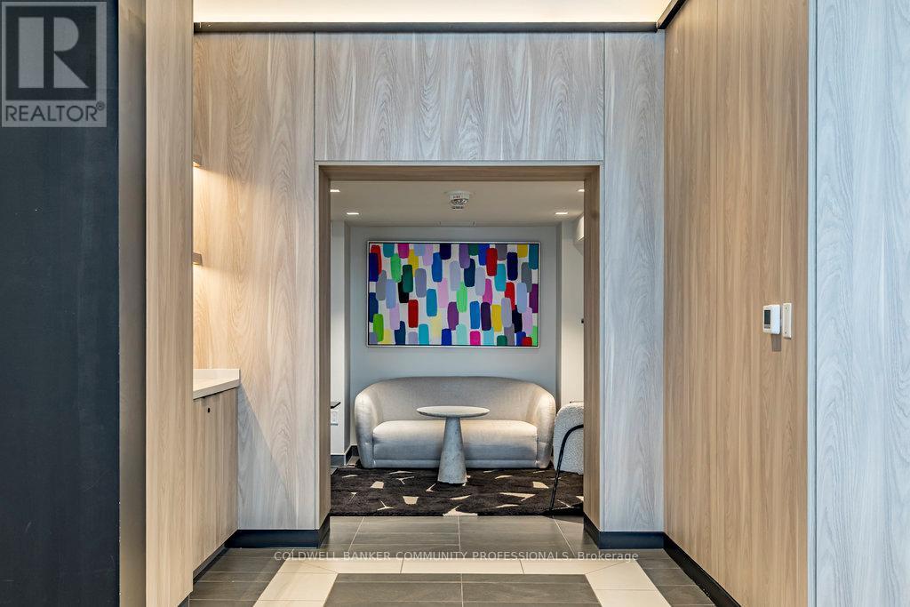 727 - 1 Jarvis Street, Hamilton, ON - Indoor Photo Showing Other Room