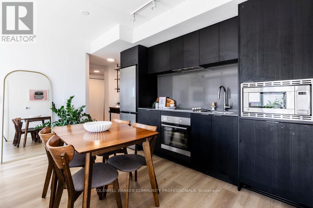 727 - 1 Jarvis Street, Hamilton, ON - Indoor Photo Showing Dining Room