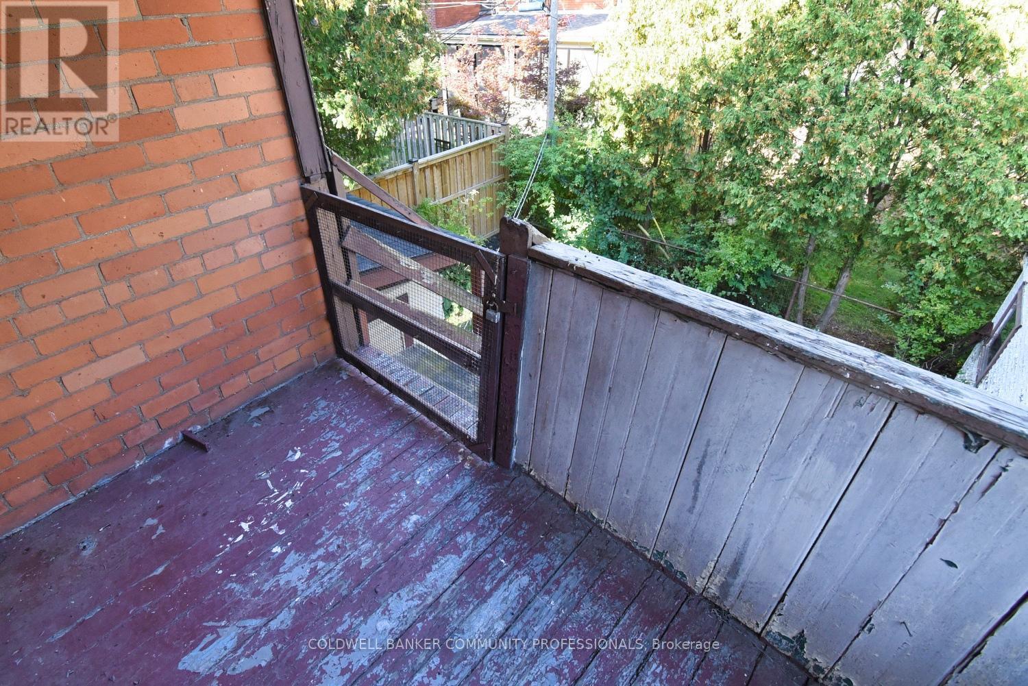 14 Spruceside Avenue, Hamilton, ON - Outdoor