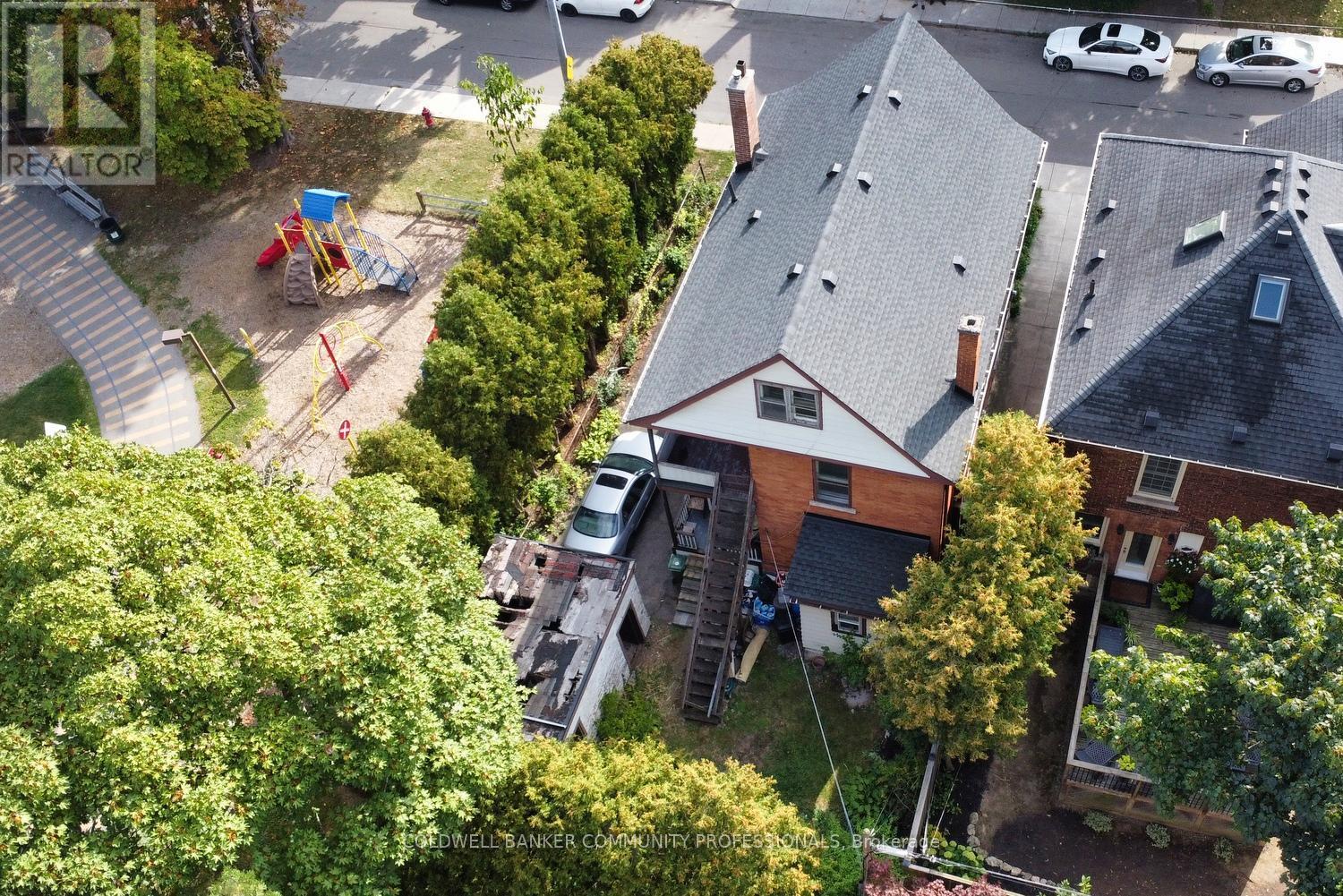 14 Spruceside Avenue, Hamilton, ON - Outdoor