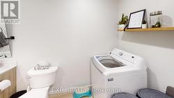 Bathroom/Laundry -
