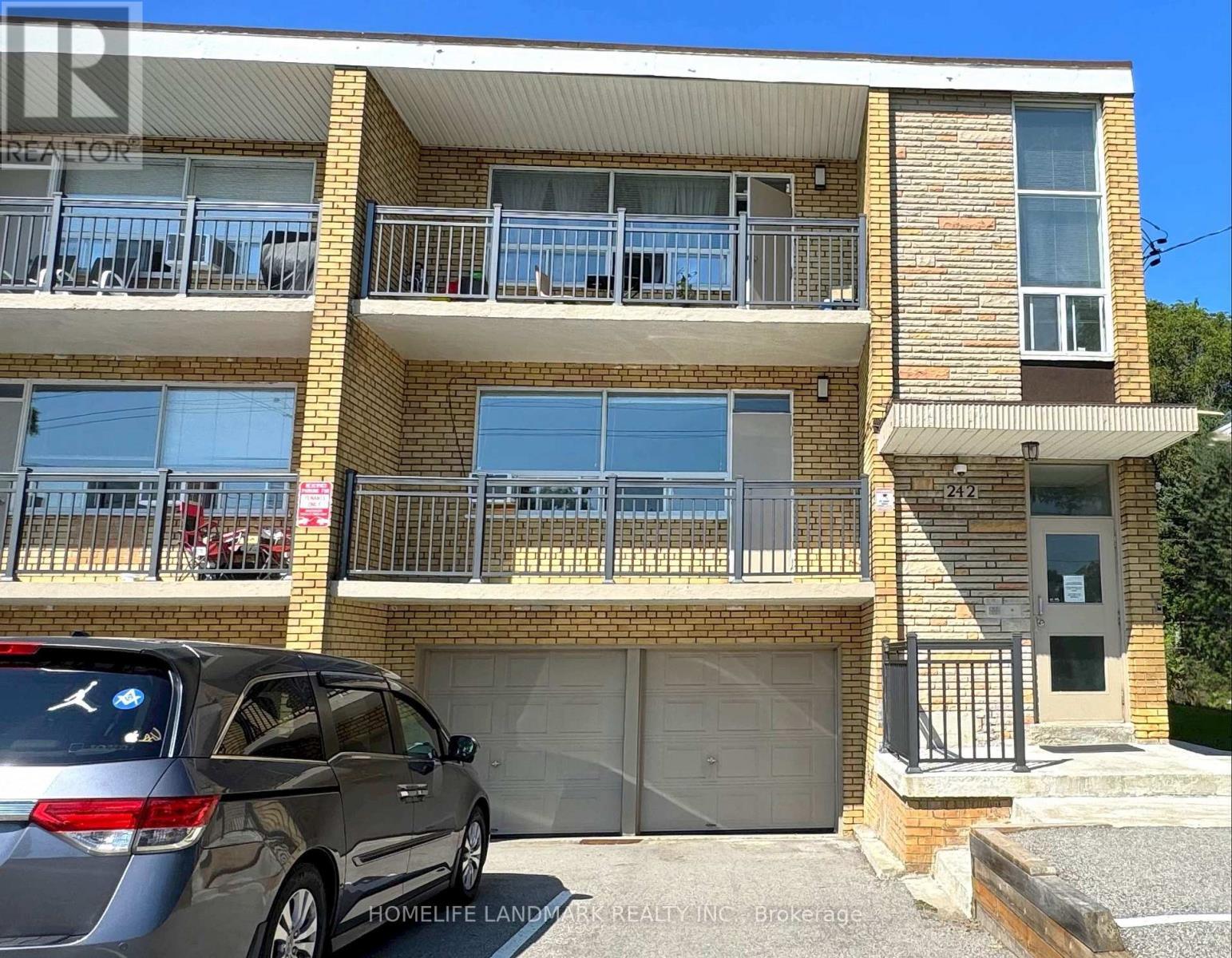 242 Wilmington Avenue, Toronto, ON - Outdoor With Balcony