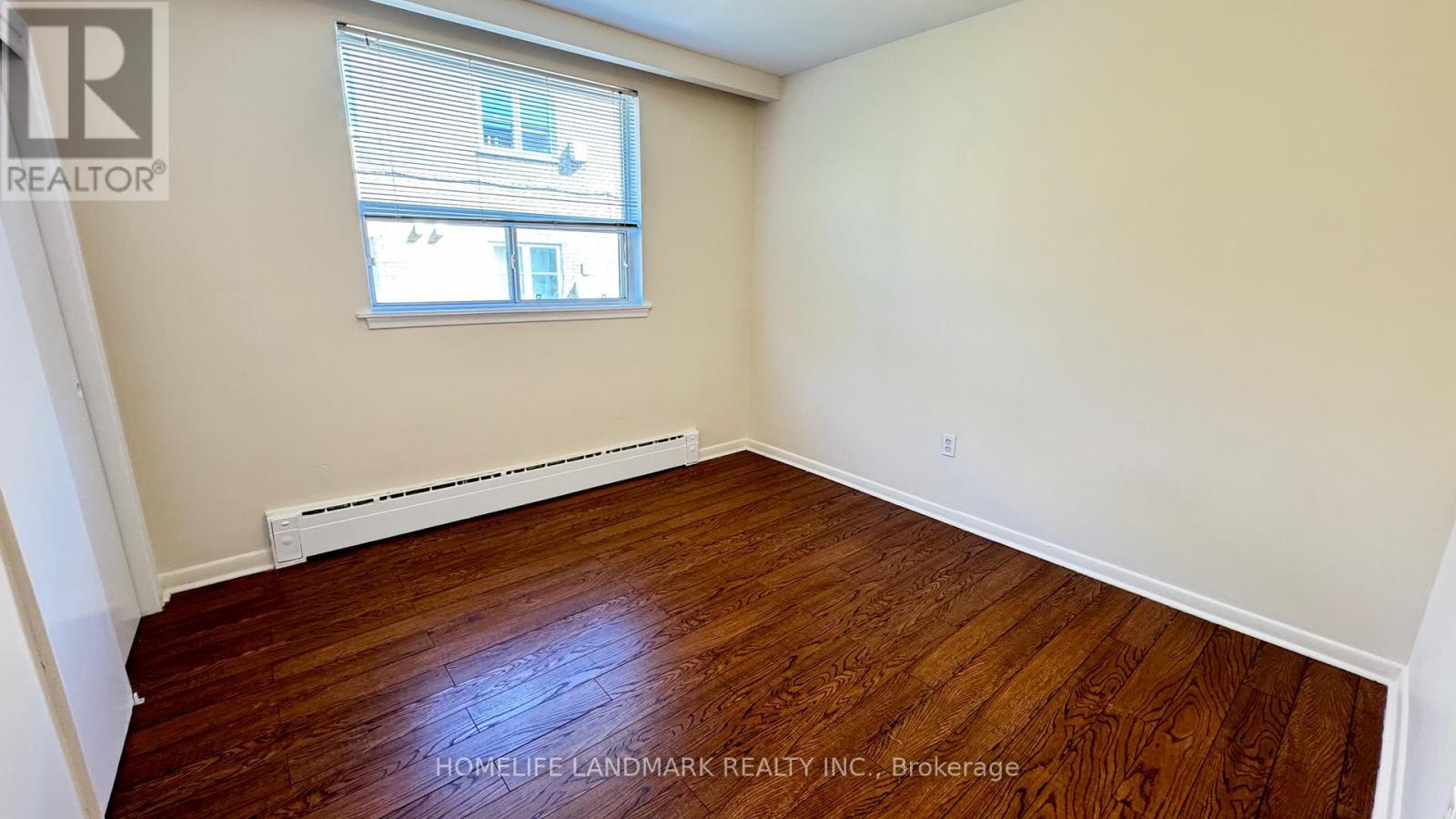 242 Wilmington Avenue, Toronto, ON - Indoor Photo Showing Other Room