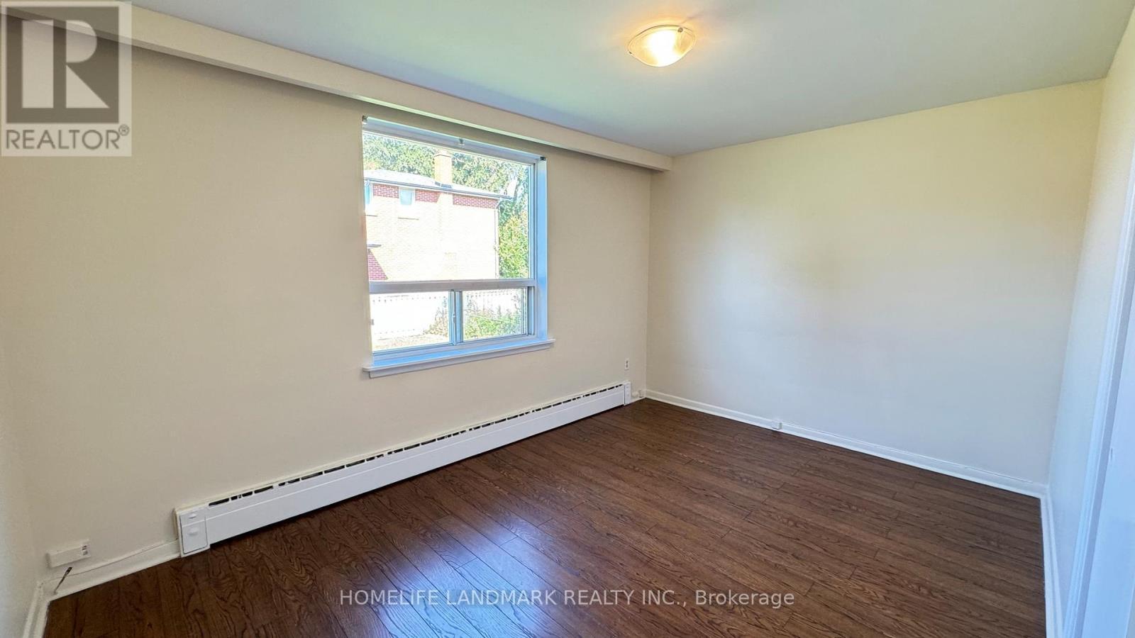 242 Wilmington Avenue, Toronto, ON - Indoor Photo Showing Other Room
