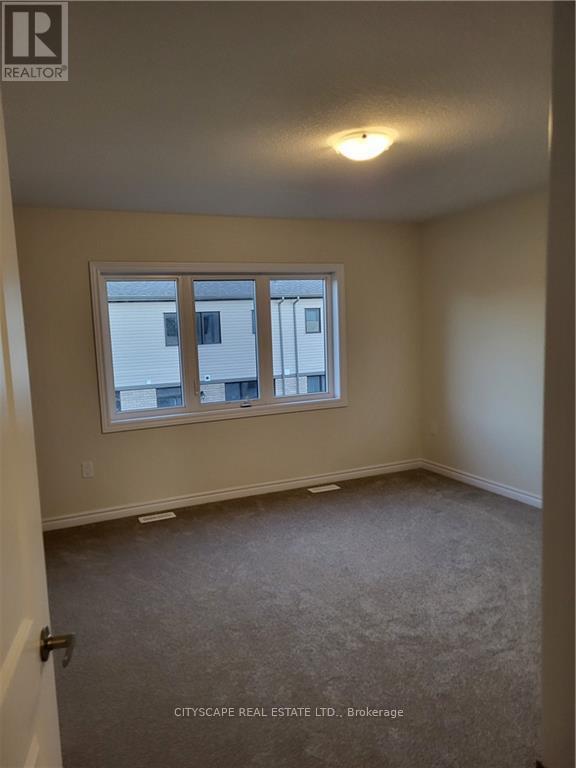 20 Concord Drive, Thorold, ON - Indoor Photo Showing Other Room