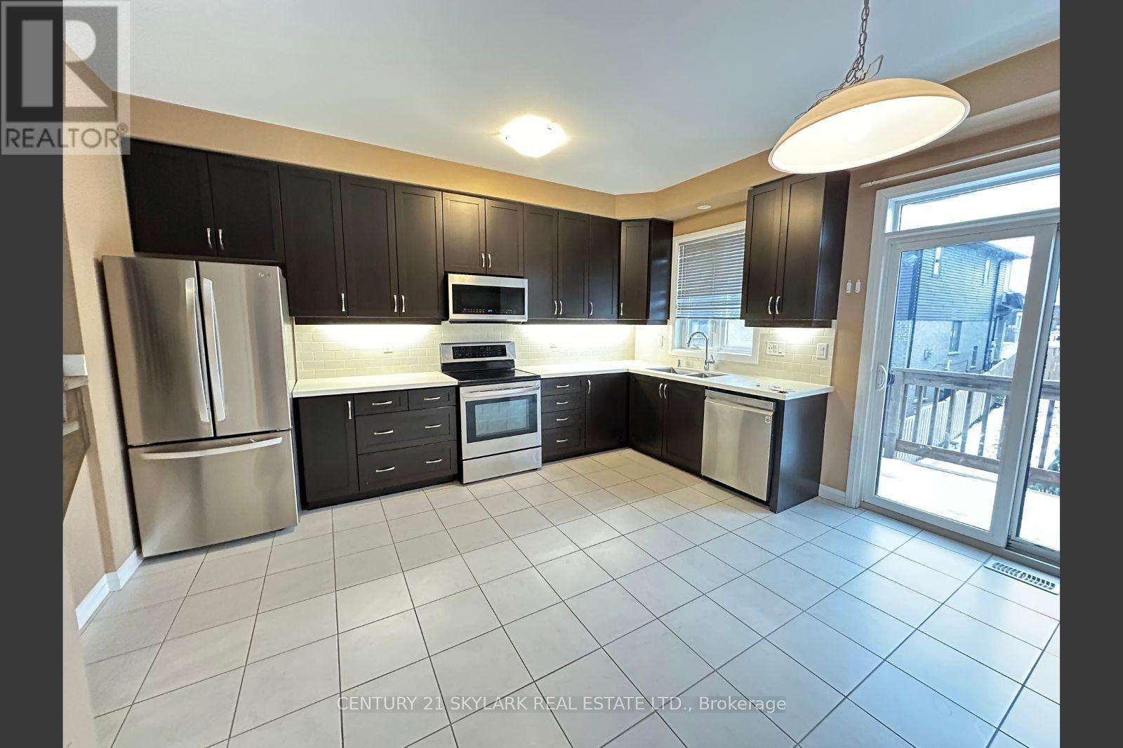 31 Soho Street, Hamilton, ON - Indoor Photo Showing Kitchen