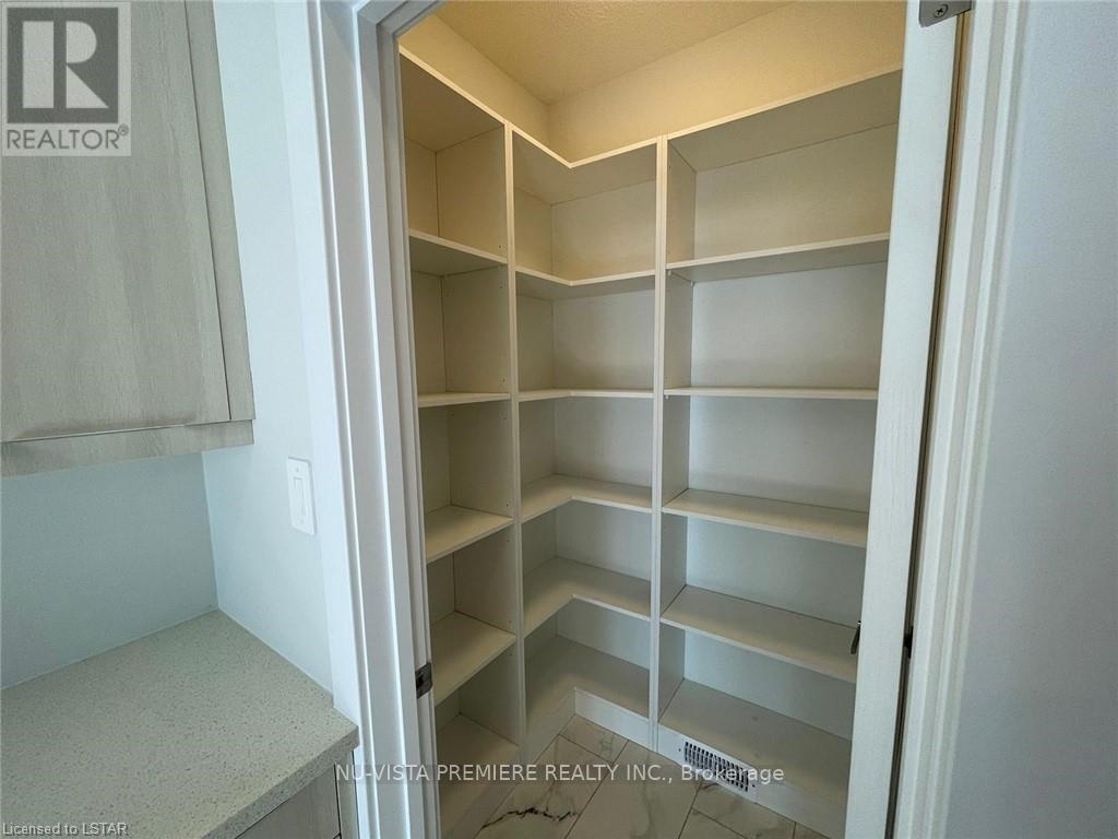 320 Stathis Boulevard, Sarnia, ON - Indoor With Storage