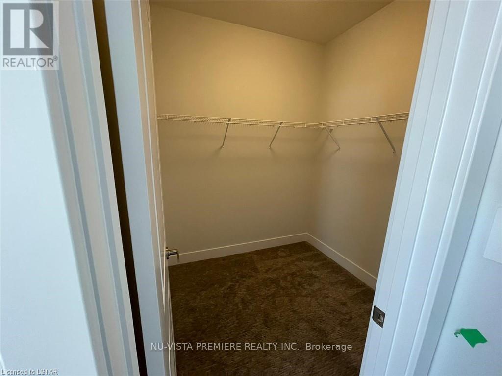 320 Stathis Boulevard, Sarnia, ON - Indoor